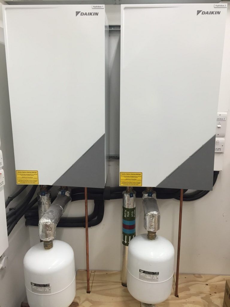 Indoor hydro units with cylinders